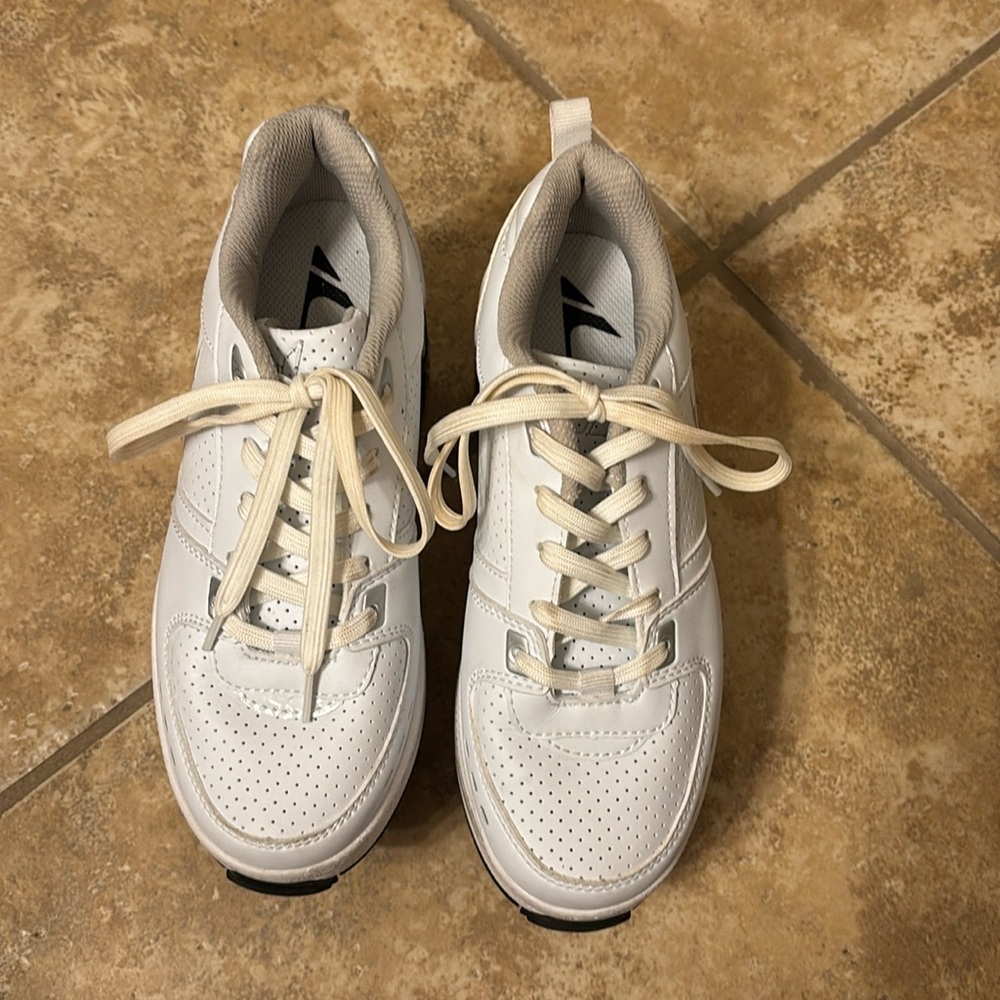 2-in-2 Roller Skate Shoes, size 6.5 US/37 EUR, like-new condition